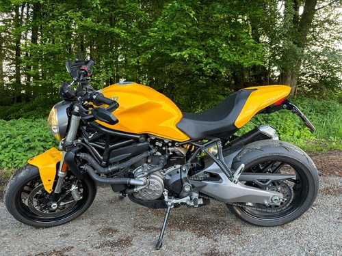 Ducati monster 821 stealth - monster,